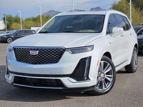 2025 Cadillac XT6 Premium Luxury FWD