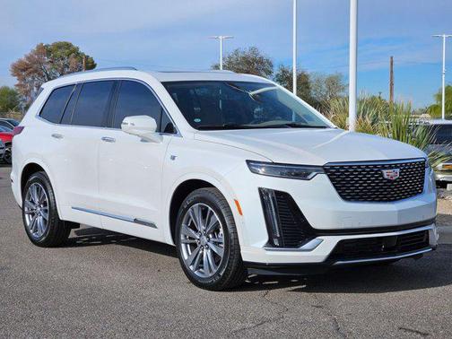 2025 Cadillac XT6 Premium Luxury FWD