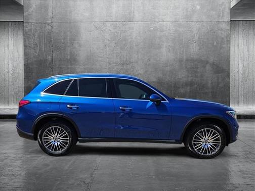 2025 Mercedes-Benz GLC 300 Base