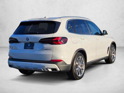 Alpine White 2026 BMW X5 PHEV xDrive50e