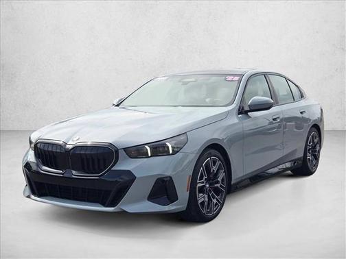Brooklyn Grey Metallic 2026 BMW 530 xDrive