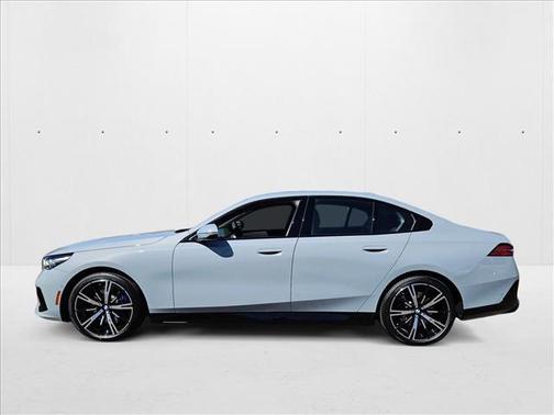 2026 BMW 530 i
