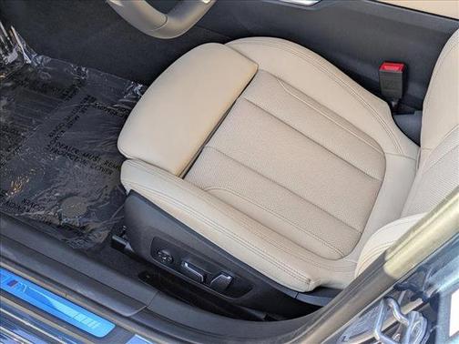 Arctic Race Blue Metallic 2026 BMW 330 330i