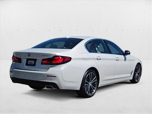2023 BMW 530 i