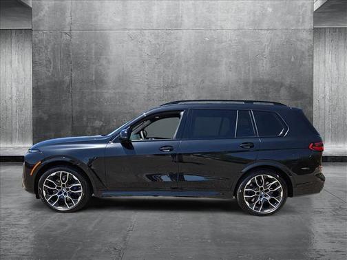 2026 BMW X7 M60i