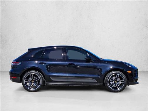 2021 Porsche Macan AWD