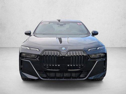 Carbon Black Metallic 2024 BMW i7 xDrive60