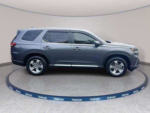 Modern Steel Metallic 2024 Honda Pilot EX-L