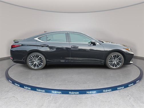 2023 Lexus ES 300h Base
