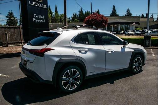 2020 Lexus UX 250h Base