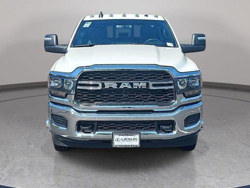 Bright White Clearcoat 2024 RAM 3500 Tradesman Crew Cab 4x4 8' Box