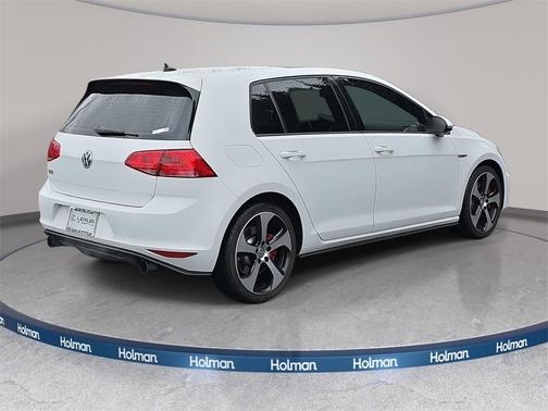 2017 Volkswagen Golf GTI 2.0T SE 4-Door