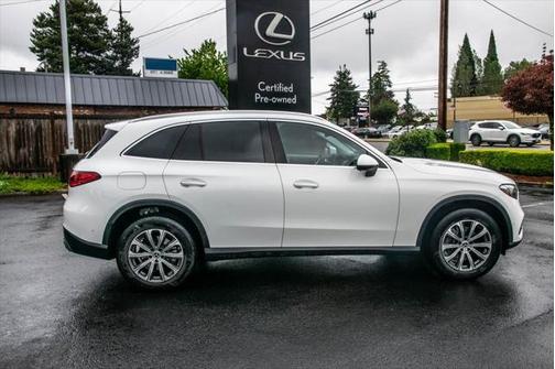 2024 Mercedes-Benz GLC 300 4MATIC