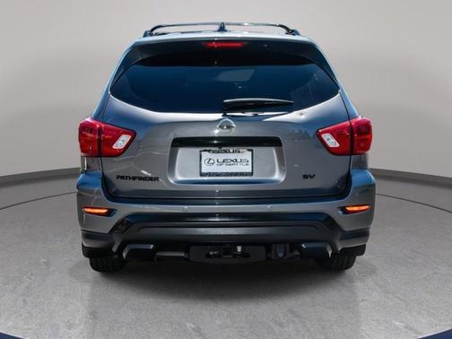 2019 Nissan Pathfinder SV