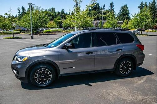 2019 Nissan Pathfinder SV