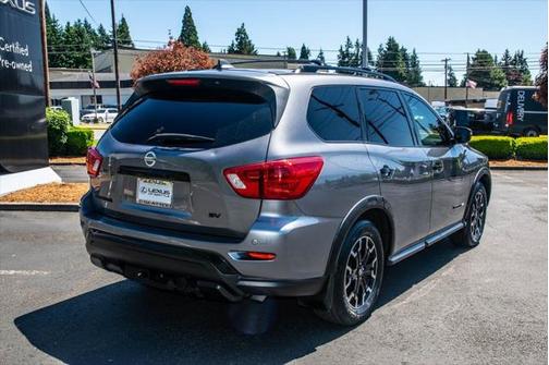 2019 Nissan Pathfinder SV