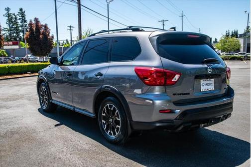2019 Nissan Pathfinder SV