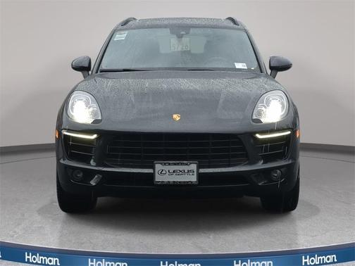 2018 Porsche Macan Base