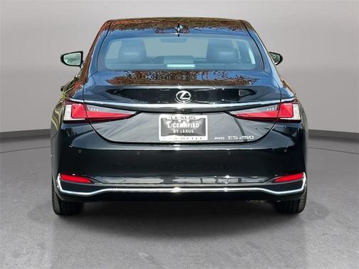 2023 Lexus ES 250 Base