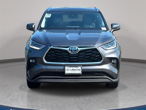 2022 Toyota Highlander Hybrid Limited