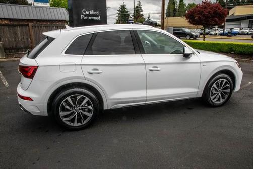 2024 Audi Q5 45 S line Premium Plus