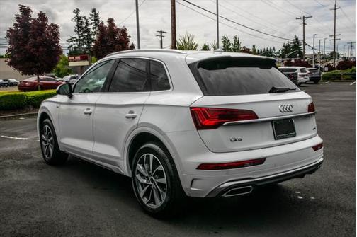 2024 Audi Q5 45 S line Premium Plus