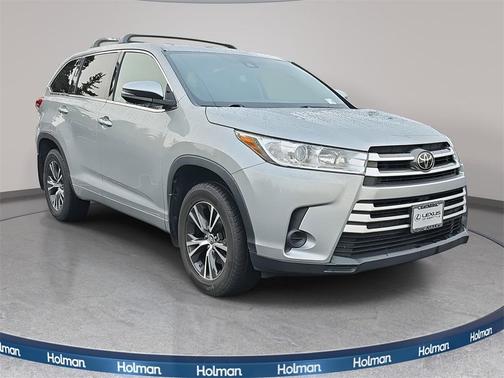 2017 Toyota Highlander LE