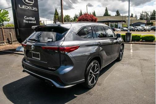 2022 Toyota Highlander XSE