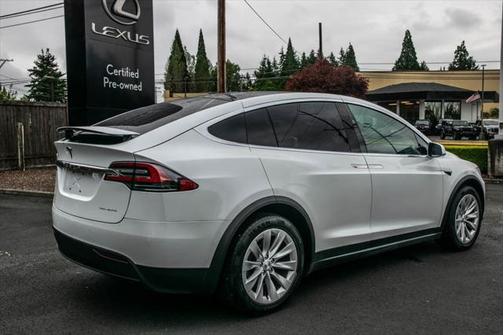 2020 Tesla Model X Long Range Dual Motor All-Wheel Drive