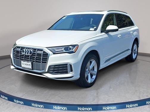 Carrara White 2022 Audi Q7 45 Premium Plus