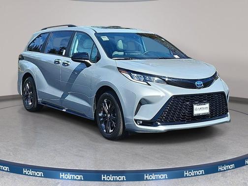 2025 Toyota Sienna XSE 7 Passenger