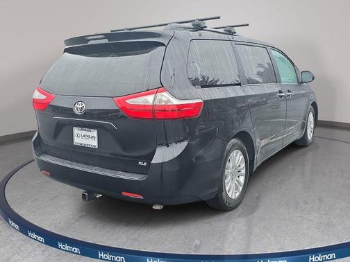2016 Toyota Sienna XLE