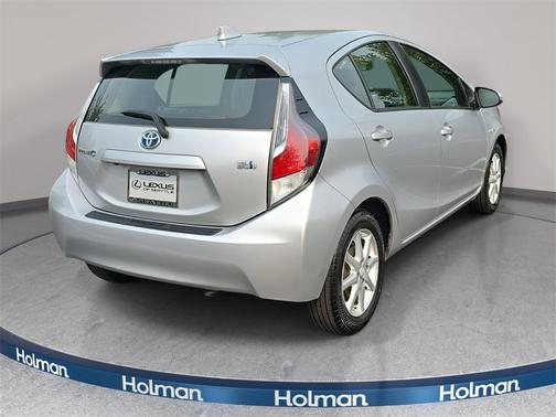 2016 Toyota Prius c Four