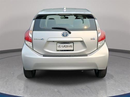 2016 Toyota Prius c Four