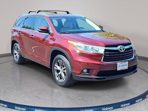 Maroon 2016 Toyota Highlander XLE