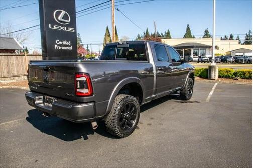 2020 RAM 2500 Laramie Crew Cab 4X4 6'4' Box