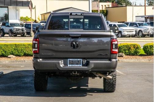 2020 RAM 2500 Laramie Crew Cab 4X4 6'4' Box