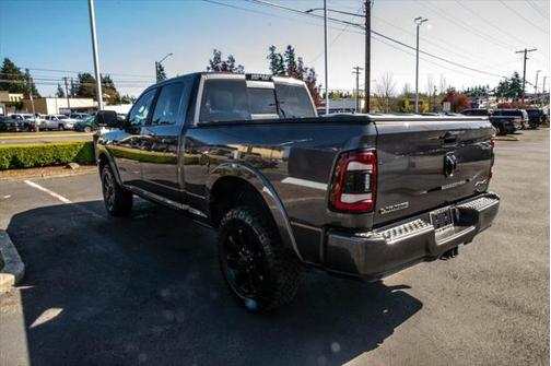 2020 RAM 2500 Laramie Crew Cab 4X4 6'4' Box
