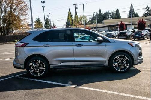 2020 Ford Edge ST
