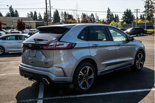 2020 Ford Edge ST