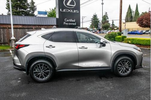 2025 Lexus NX 350h Premium