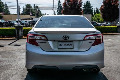2014 Toyota Camry SE