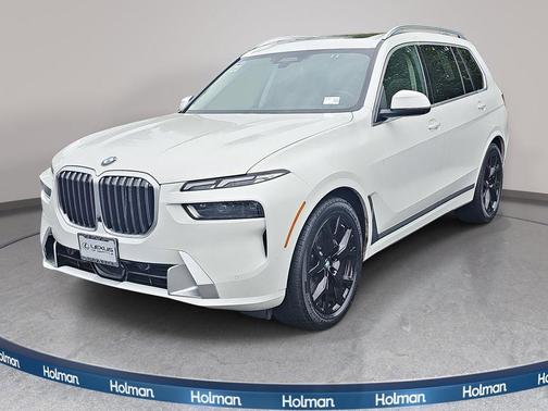 Alpine White 2023 BMW X7 xDrive40i