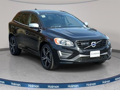 2017 Volvo XC60 T6 R-Design