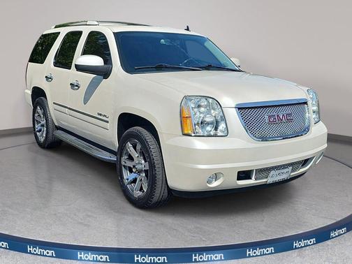 White Diamond Tricoat 2013 GMC Yukon Denali