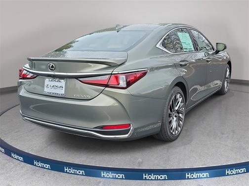 2025 Lexus ES 300h Luxury