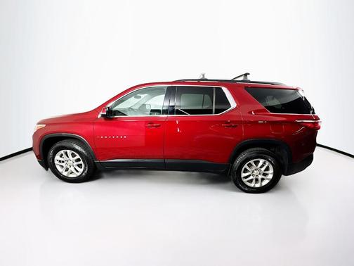 Cajun Red Tintcoat 2019 Chevrolet Traverse LT Cloth