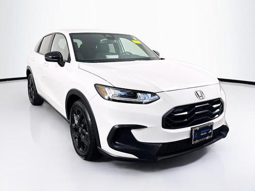Platinum White Pearl 2024 Honda HR-V Sport