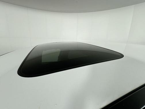 Platinum White Pearl 2022 Honda CR-V EX