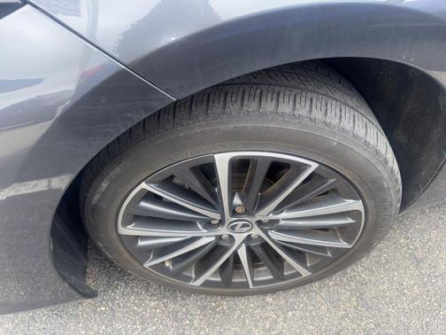 Cloudburst Gray 2022 Lexus ES 300h 300H